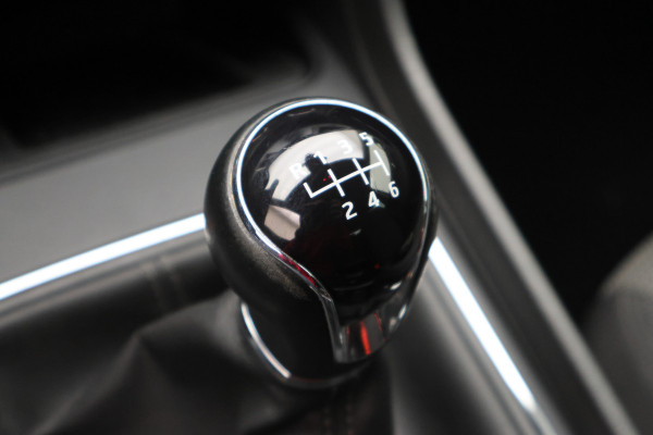 Seat Leon ST 1.0 TSI Style Ultimate Edition Camera, Keyless, Apple Carplay, Climate, PDC