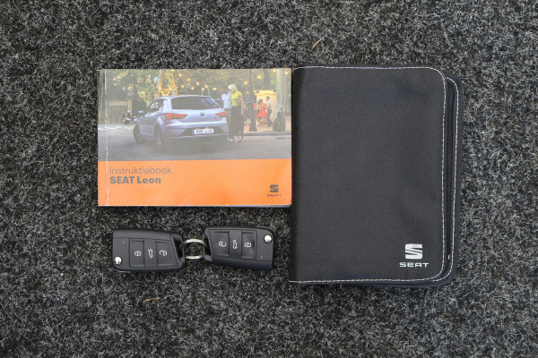 Seat Leon ST 1.0 TSI Style Ultimate Edition Camera, Keyless, Apple Carplay, Climate, PDC