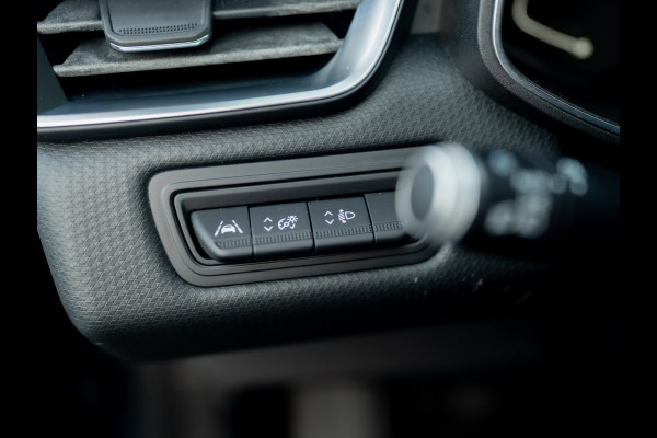 Renault Clio 1.0 TCe Intens | Camera | PDC V&A | Apple Carplay/ Android Auto Prijs Rijklaar!!