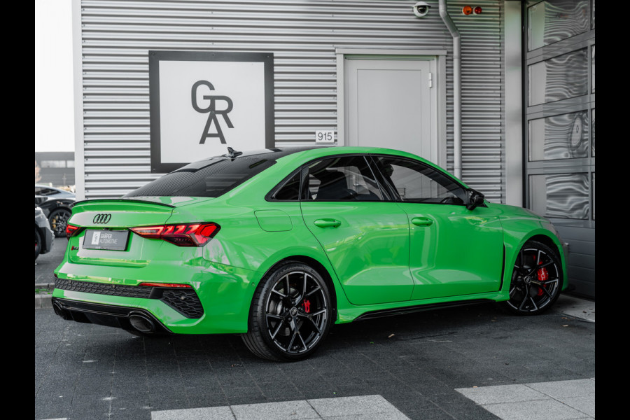 Audi RS3 Limousine 2.5 TFSI quattro | Keramisch | Panorama | Hulk