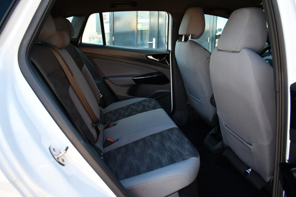 Volkswagen ID.4 Pro 77 kWh Trekhaak | 1e eig | ACC | Wit metallic