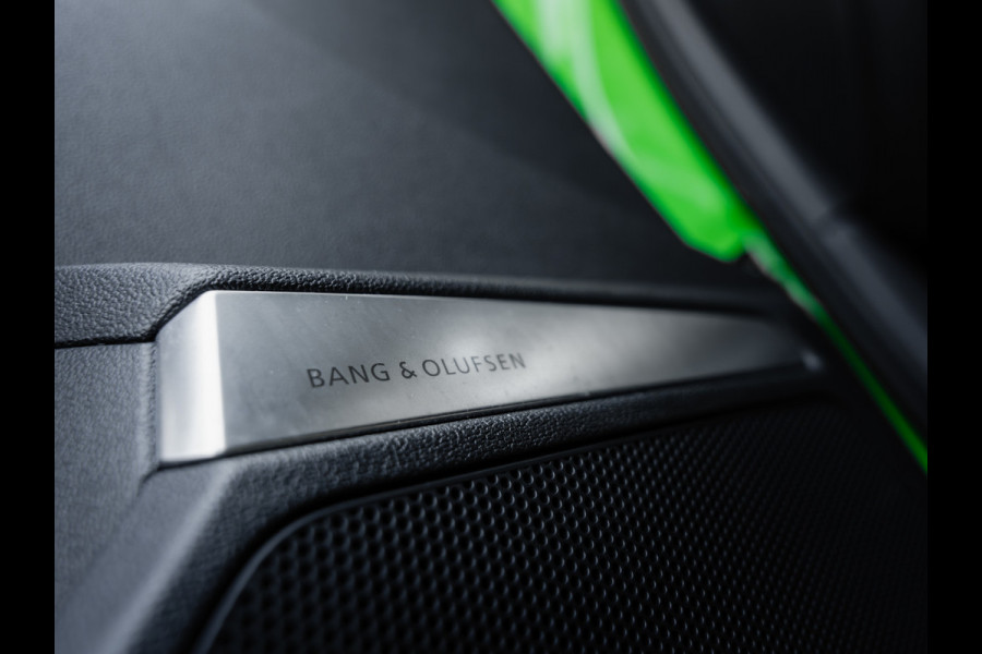 Audi RS3 Limousine 2.5 TFSI quattro | Keramisch | Panorama | Hulk