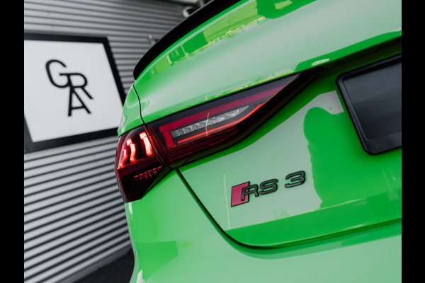 Audi RS3 Limousine 2.5 TFSI quattro | Keramisch | Panorama | Hulk