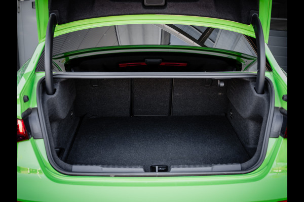 Audi RS3 Limousine 2.5 TFSI quattro | Keramisch | Panorama | Hulk