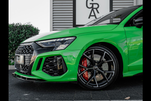 Audi RS3 Limousine 2.5 TFSI quattro | Keramisch | Panorama | Hulk