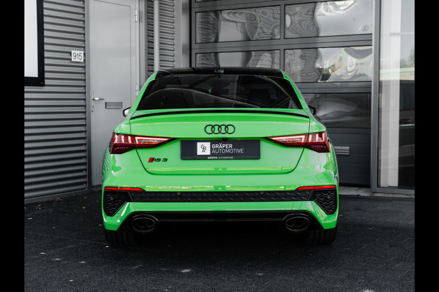 Audi RS3 Limousine 2.5 TFSI quattro | Keramisch | Panorama | Hulk