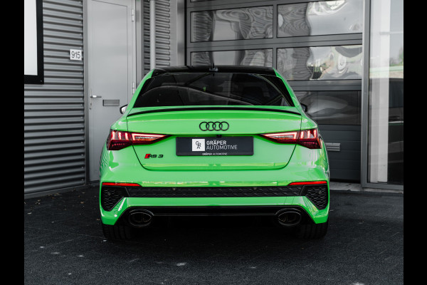 Audi RS3 Limousine 2.5 TFSI quattro | Keramisch | Panorama | Hulk