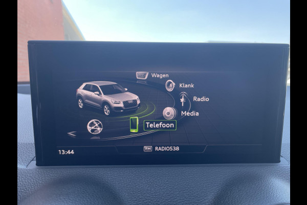 Audi Q2 35 TFSI S-Line Edition Navigatie Apple Carplay/Android auto Camera Climate Control Electrische kofferbak Adaptive Cruise control Parkeer sensoren
