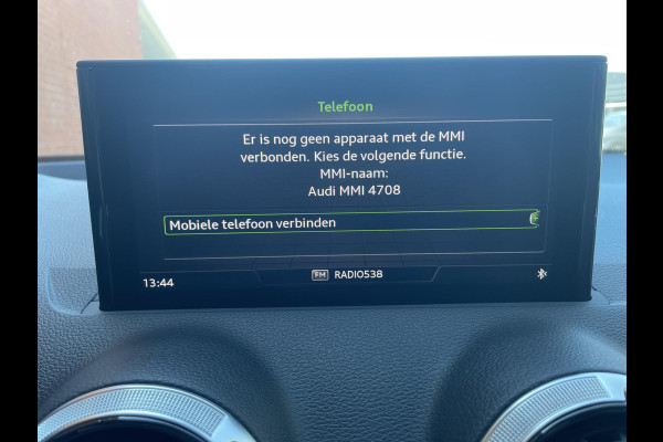 Audi Q2 35 TFSI S-Line Edition Navigatie Apple Carplay/Android auto Camera Climate Control Electrische kofferbak Adaptive Cruise control Parkeer sensoren