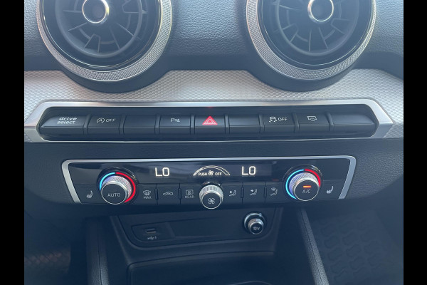 Audi Q2 35 TFSI S-Line Edition Navigatie Apple Carplay/Android auto Camera Climate Control Electrische kofferbak Adaptive Cruise control Parkeer sensoren