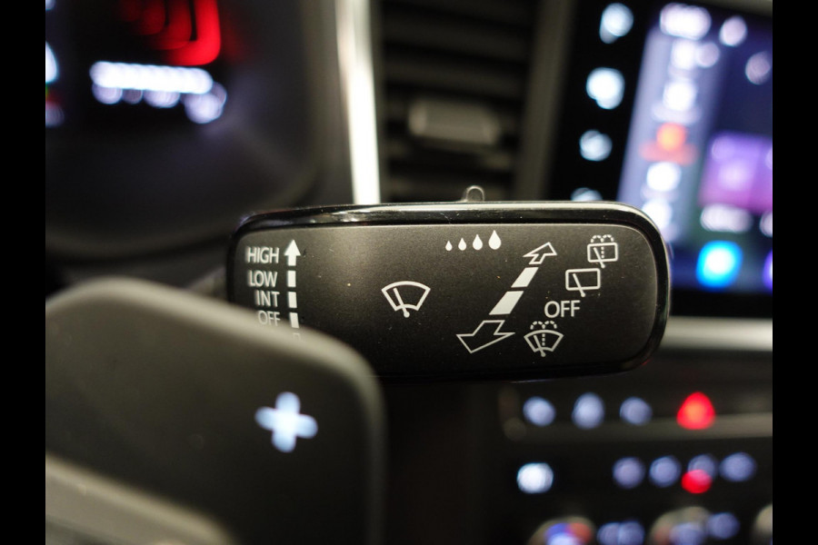 Seat Ateca 1.5 TSI Style Business Intense Airco Cruise Control Navigatie Virtual Cockpit Privacy Glass PDC VA Camera