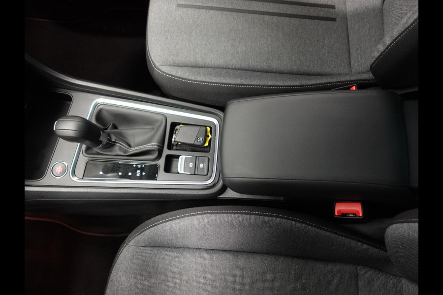 Seat Ateca 1.5 TSI Style Business Intense Airco Cruise Control Navigatie Virtual Cockpit Privacy Glass PDC VA Camera