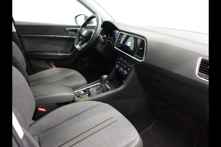 Seat Ateca 1.5 TSI Style Business Intense Airco Cruise Control Navigatie Virtual Cockpit Privacy Glass PDC VA Camera