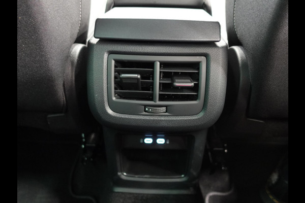 Seat Ateca 1.5 TSI Style Business Intense Airco Cruise Control Navigatie Virtual Cockpit Privacy Glass PDC VA Camera