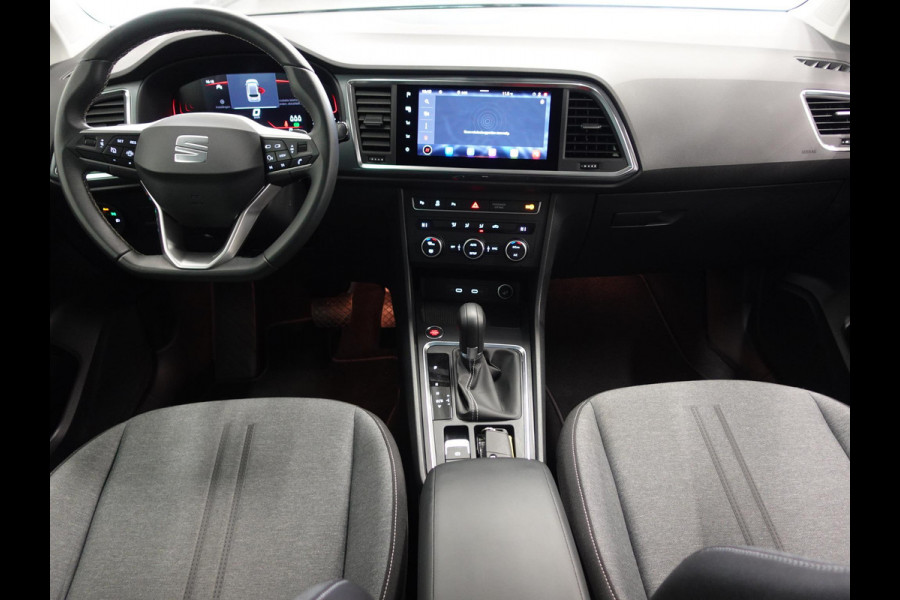 Seat Ateca 1.5 TSI Style Business Intense Airco Cruise Control Navigatie Virtual Cockpit Privacy Glass PDC VA Camera
