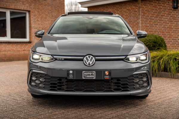 Volkswagen Golf 1.4 eHybrid GTE 245 PK Pano ACC IQ-Light Head-Up Stoelverwarming Camera 18''
