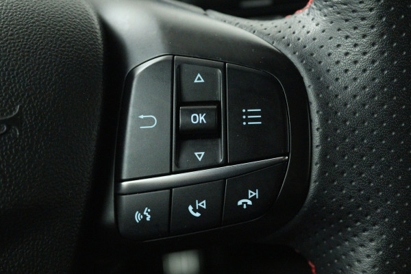 Ford Fiesta 1.0 EcoBoost Hybrid ST-Line X (TREKHAAK, CAMERA, STOEL/STUUR VERWARMING, CRUISE CONTROL ADAPTIEF, PARKEERSENSOREN)