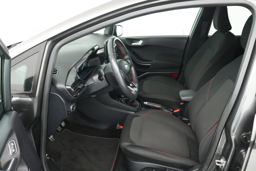 Ford Fiesta 1.0 EcoBoost Hybrid ST-Line X (TREKHAAK, CAMERA, STOEL/STUUR VERWARMING, CRUISE CONTROL ADAPTIEF, PARKEERSENSOREN)