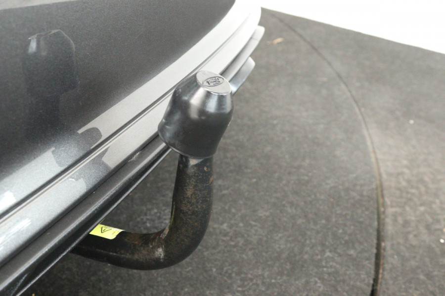 Ford Fiesta 1.0 EcoBoost Hybrid ST-Line X (TREKHAAK, CAMERA, STOEL/STUUR VERWARMING, CRUISE CONTROL ADAPTIEF, PARKEERSENSOREN)