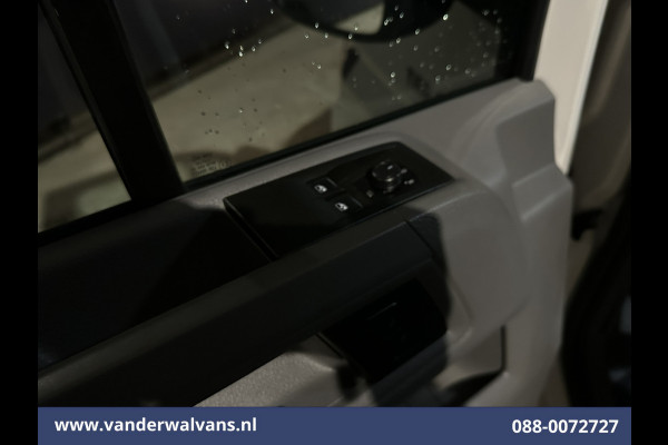 Volkswagen Crafter 2.0 141pk Bakwagen Laadklep Euro6 Airco | Apple Carplay | Android Auto Bijrijdersbank