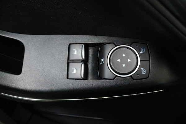 Ford Fiesta 1.0 EcoBoost ST-Line (PARKEERSENSOREN, LANE-ASSIST, NAVIGATIE, CRUISE CONTROL)