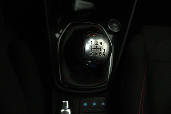 Ford Fiesta 1.0 EcoBoost ST-Line (PARKEERSENSOREN, LANE-ASSIST, NAVIGATIE, CRUISE CONTROL)