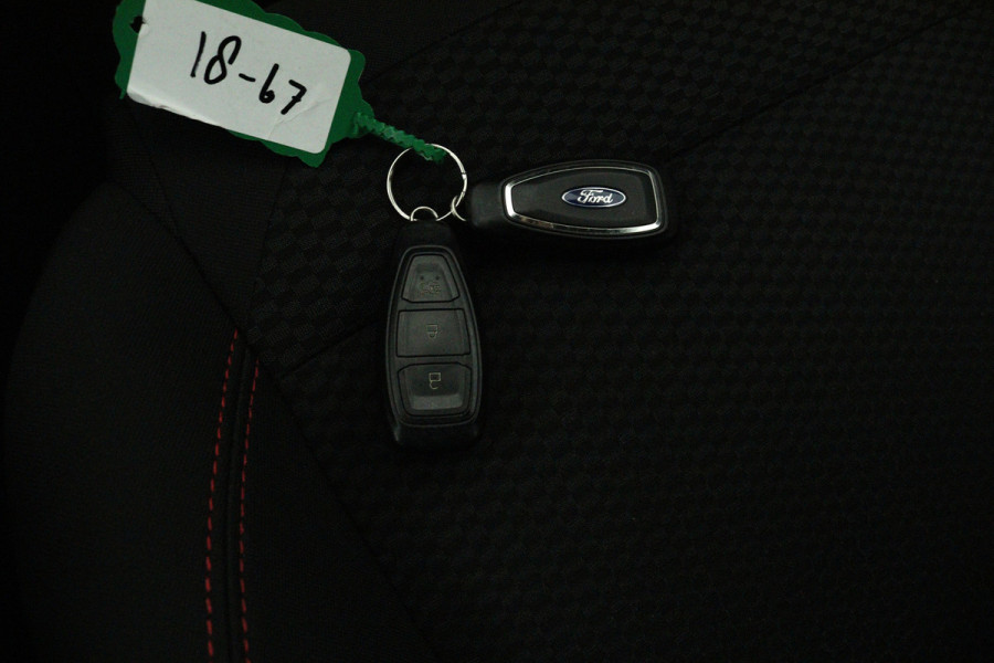 Ford Fiesta 1.0 EcoBoost ST-Line (PARKEERSENSOREN, LANE-ASSIST, NAVIGATIE, CRUISE CONTROL)