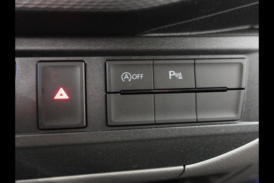 Volkswagen Transporter 150pk L2H1 28 Highline Automaat Trekhaak Navigatie Carplay Camera  Cruise control Lm velgen