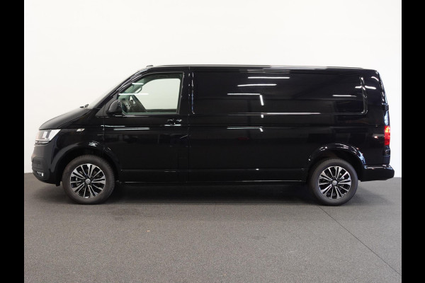 Volkswagen Transporter 150pk L2H1 28 Highline Automaat Trekhaak Navigatie Carplay Camera  Cruise control Lm velgen