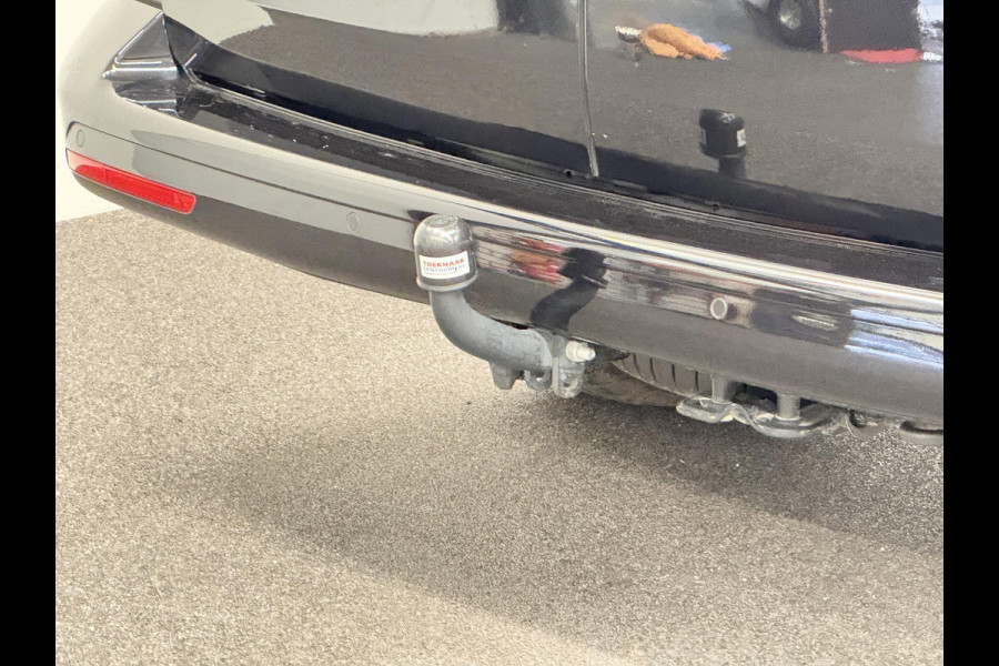 Volkswagen Transporter 2.0 150PK L2H1 Highline Automaat Airco  Navi Parkeersensoren Camera Trekhaak Carplay