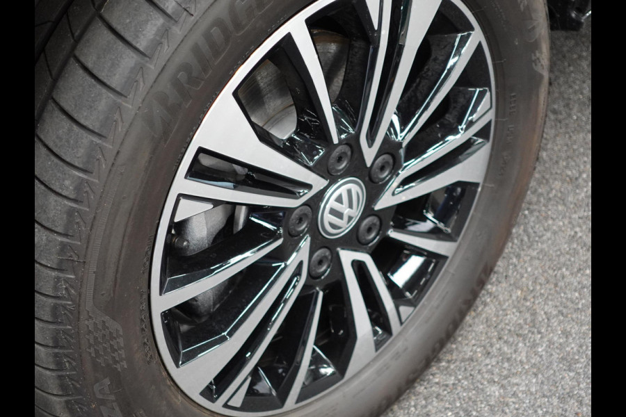 Volkswagen Transporter 2.0 150PK L2H1 Highline Automaat Airco  Navi Parkeersensoren Camera Trekhaak Carplay