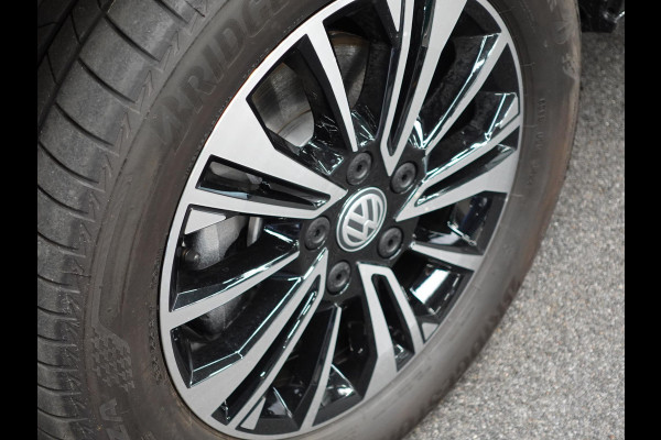 Volkswagen Transporter 2.0 150PK L2H1 Highline Automaat Airco  Navi Parkeersensoren Camera Trekhaak Carplay