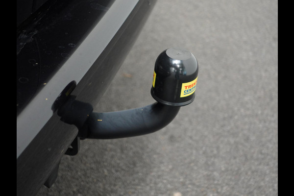 Volkswagen Transporter 2.0 150PK L2H1 Highline Automaat Airco  Navi Parkeersensoren Camera Trekhaak Carplay