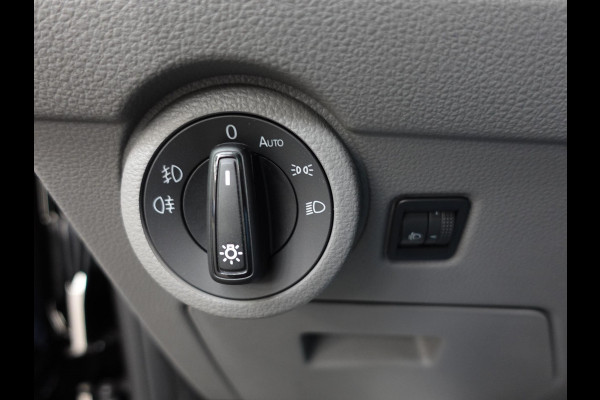 Volkswagen Transporter 2.0 150PK L2H1 Highline Automaat Airco  Navi Parkeersensoren Camera Trekhaak Carplay