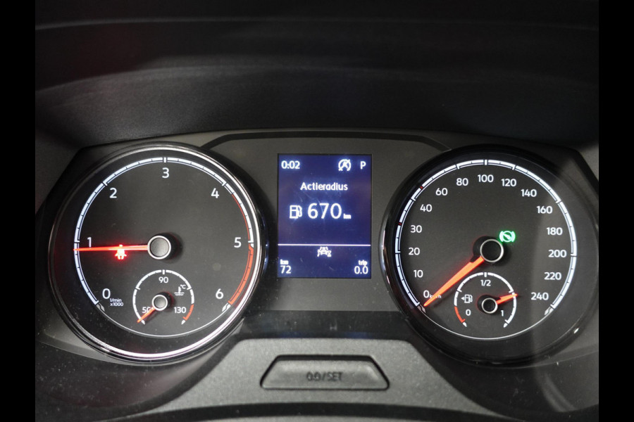 Volkswagen Transporter 2.0 150PK L2H1 Highline Automaat Airco  Navi Parkeersensoren Camera Trekhaak Carplay