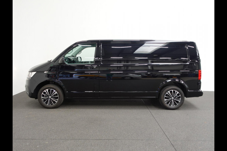 Volkswagen Transporter 2.0 150PK L2H1 Highline Automaat Airco  Navi Parkeersensoren Camera Trekhaak Carplay