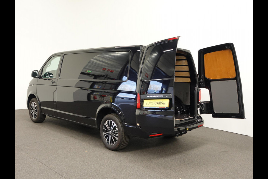 Volkswagen Transporter 2.0 150PK L2H1 Highline Automaat Airco  Navi Parkeersensoren Camera Trekhaak Carplay
