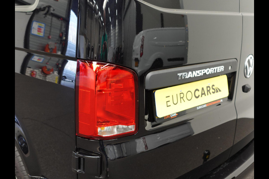Volkswagen Transporter 2.0 150PK L2H1 Highline Automaat Airco  Navi Parkeersensoren Camera Trekhaak Carplay