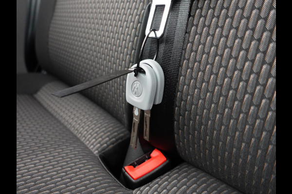 Volkswagen Transporter 2.0 150PK L2H1 Highline Automaat Airco  Navi Parkeersensoren Camera Trekhaak Carplay