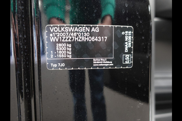 Volkswagen Transporter 2.0 150PK L2H1 Highline Automaat Airco  Navi Parkeersensoren Camera Trekhaak Carplay