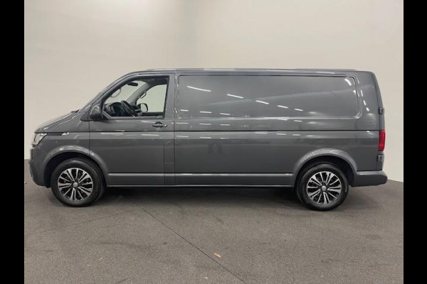 Volkswagen Transporter 2.0 TDI L2H1 28 Highline Automaat Airco Cruise Control Navi PDC V&A Trekhaak