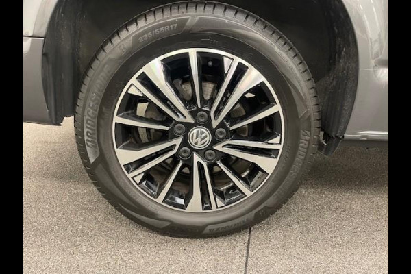 Volkswagen Transporter 2.0 TDI L2H1 28 Highline Automaat Airco Cruise Control Navi PDC V&A Trekhaak