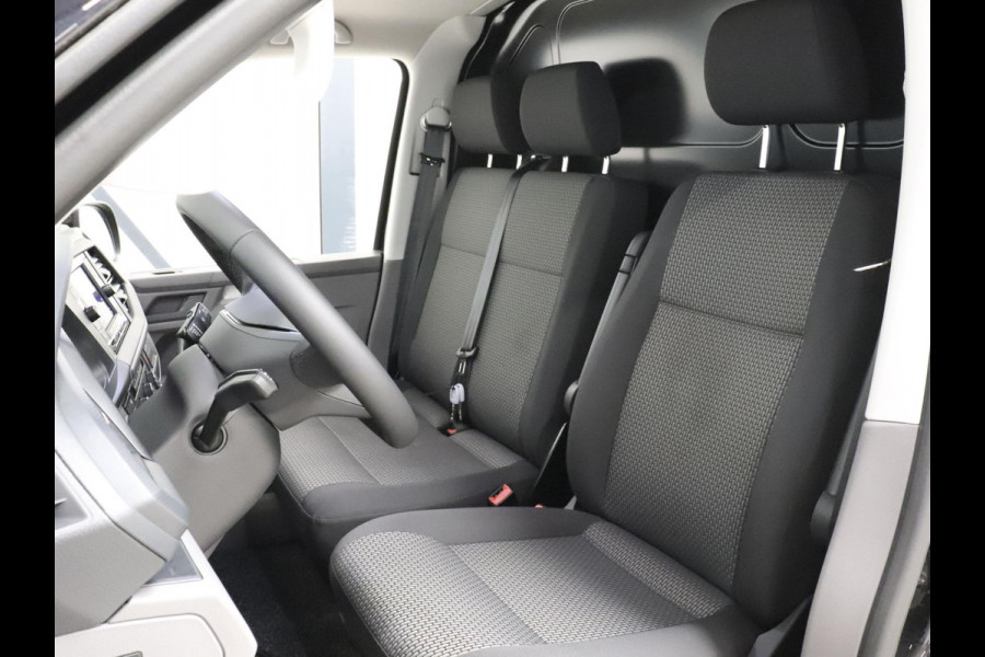 Volkswagen Transporter 2.0 TDI L2H1 28 Highline Automaat Automaat Camera Airco Cruise Navi Trekhaak