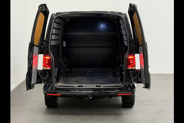 Volkswagen Transporter 2.0 TDI L2H1 28 Highline Automaat Automaat Camera Airco Cruise Navi Trekhaak