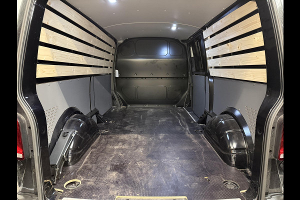 Volkswagen Transporter 2.0 TDI L2H1 28 Highline Automaat Automaat Camera Airco Cruise Navi Trekhaak