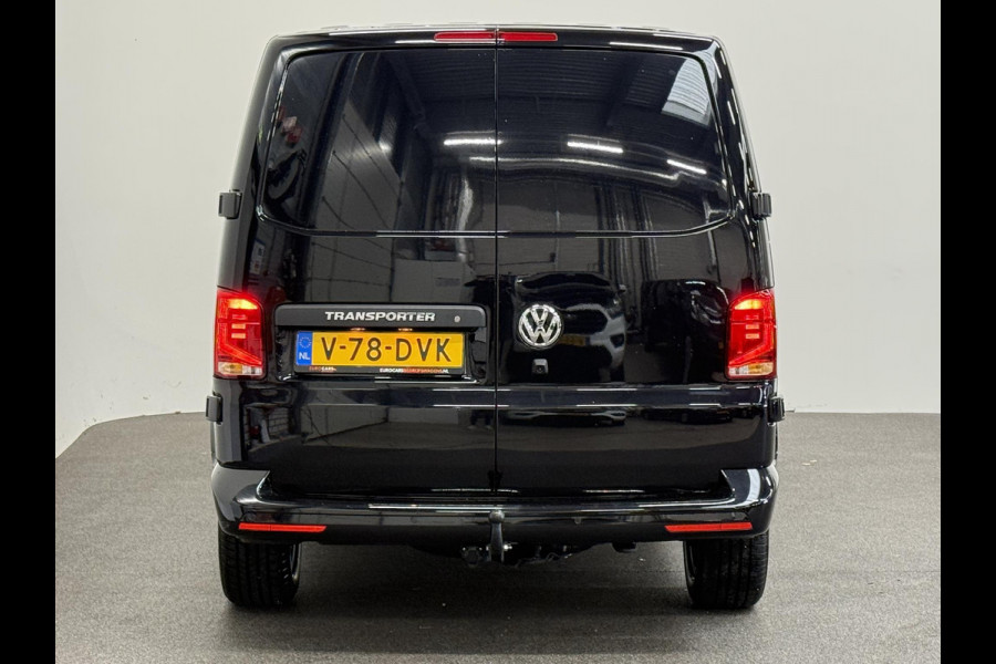 Volkswagen Transporter 2.0 TDI L2H1 28 Highline Automaat Automaat Camera Airco Cruise Navi Trekhaak