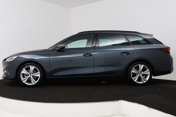 Seat Leon Sportstourer 1.5 eTSI FR Launch Edition (DIGITALE COCKPIT, NAVIGATIE, CRUISE CONTROL ADAPTIEF, PARKEERSENSOREN)