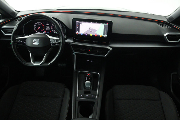 Seat Leon Sportstourer 1.5 eTSI FR Launch Edition (DIGITALE COCKPIT, NAVIGATIE, CRUISE CONTROL ADAPTIEF, PARKEERSENSOREN)