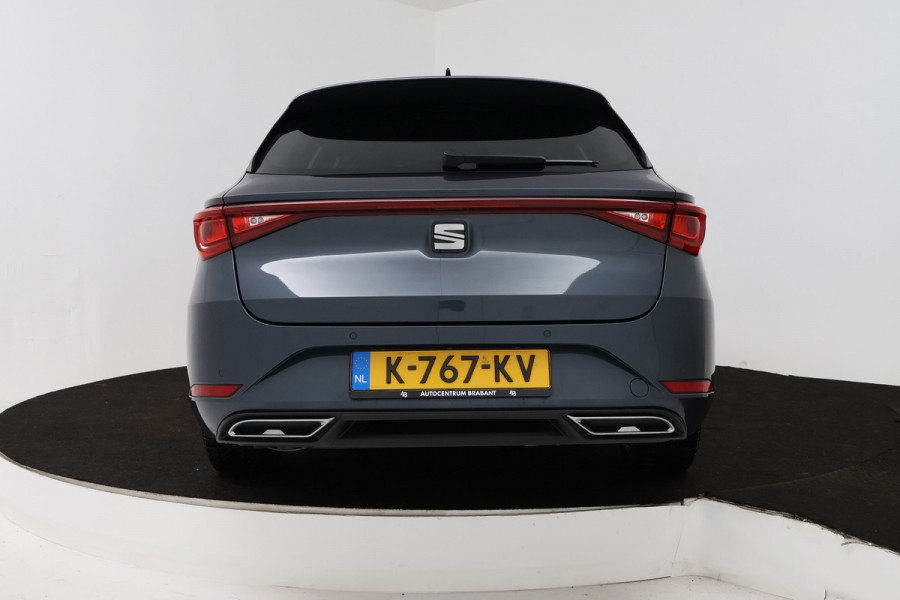 Seat Leon Sportstourer 1.5 eTSI FR Launch Edition (DIGITALE COCKPIT, NAVIGATIE, CRUISE CONTROL ADAPTIEF, PARKEERSENSOREN)
