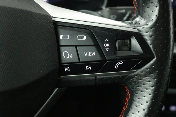 Seat Leon Sportstourer 1.5 eTSI FR Launch Edition (DIGITALE COCKPIT, NAVIGATIE, CRUISE CONTROL ADAPTIEF, PARKEERSENSOREN)